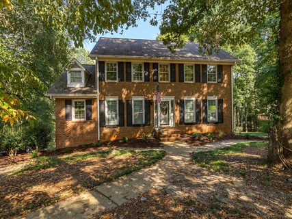 137 Waterford Dr