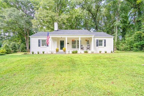304 E Park Drive