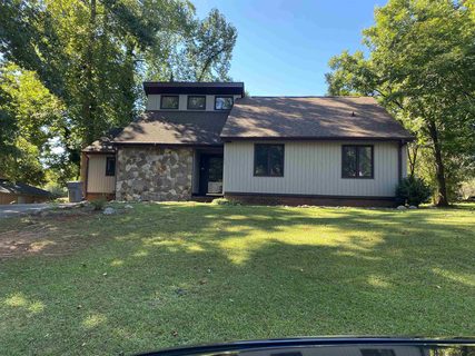126 Fieldstone Rd