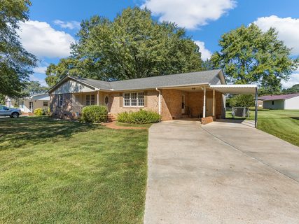 114 Lyndhurst St sold home in Eastway Park, Spartanburg, SC
