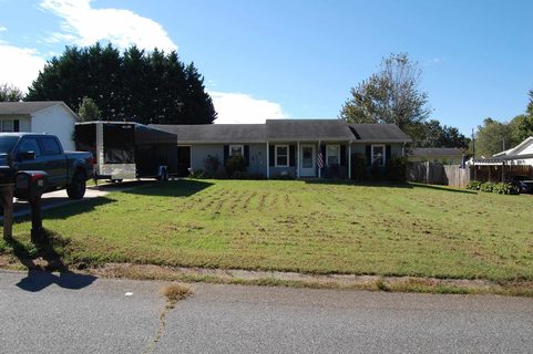 255 Wolfe Lane sold home in Plush Meadows, Inman, SC