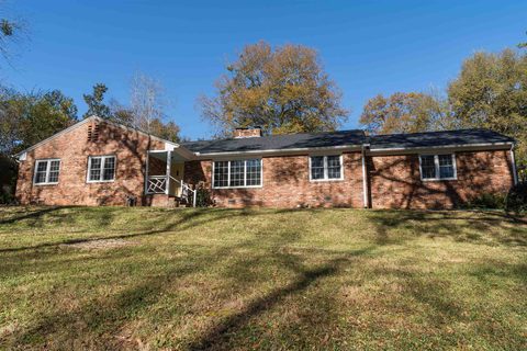 302 Beechwood Drive