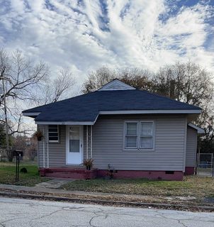 23 Saxon Heights