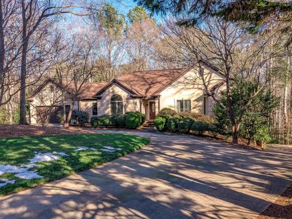 228 Muirfield Dr