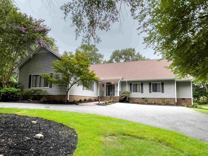 6 Torrey Pine Court
