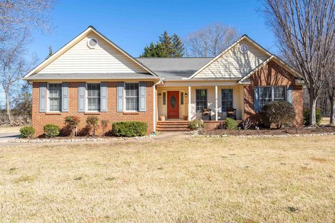 205 Hunters Pointe Drive sold home in Hunters Pointe, Spartanburg, SC