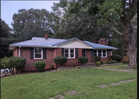 10 Sedgefield Dr