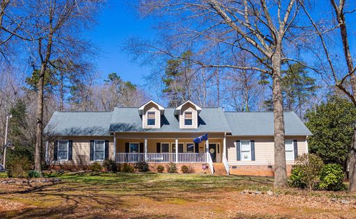 320 Tracy Lane