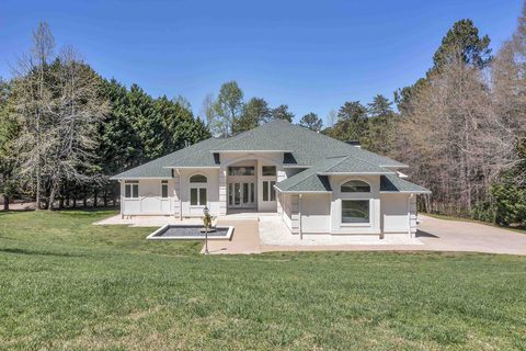 201 English Oak Court