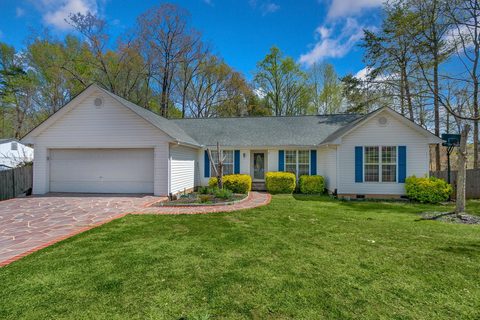 208 Laurelwood Dr
