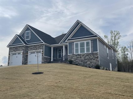 107 Frontier Lane