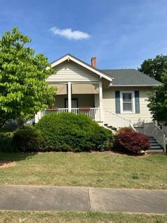 16 Lawrence St