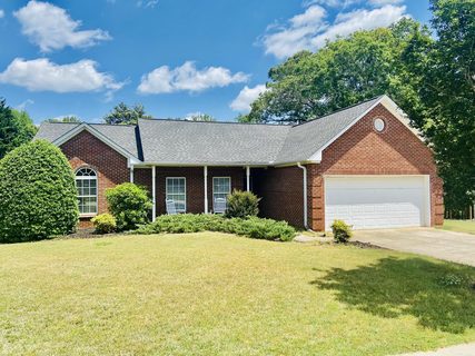 233 Glen Crest Drive