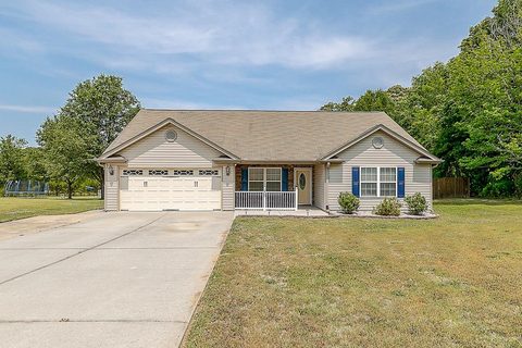 210 Old Settle Rd sold home in Carriage Park, Inman, SC