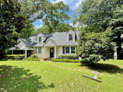 164 W Park Drive