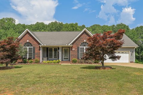 Previously sold for $253,000