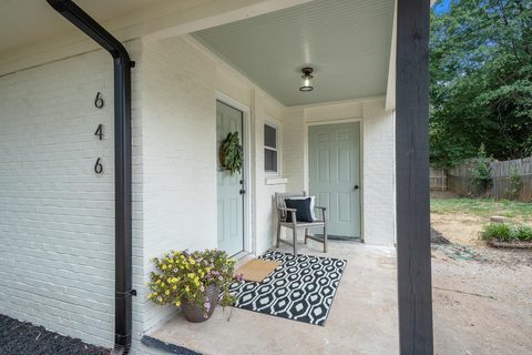 646 Howell