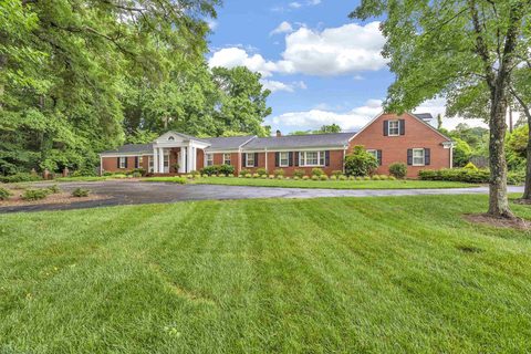 1090 Woodburn Road