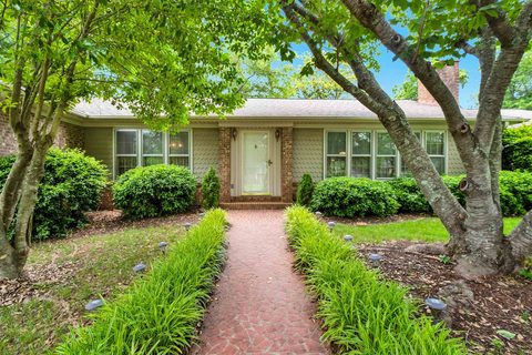 701 Meadowbrook Drive