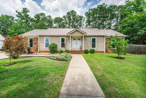 104 Barclay Downs Drive