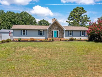3205 Cedar Springs Dr