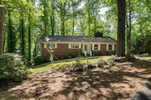107 Laurelwood Circle