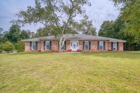 4701 Worden Dr