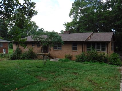 3004 W Croft Circle