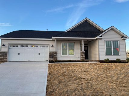 825 Grantwood Circle