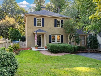 290 N Fairview Ave