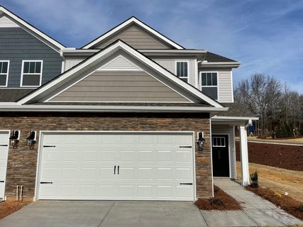 202 Reynard Trail