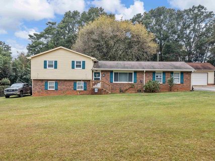 1004 Brookwood Drive sold home in Brookwood Park, Boiling Springs, SC