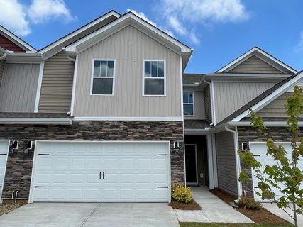 216 Reynard Trail