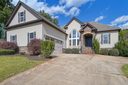 523 South Fredrick Way sold home in Boiling Springs, SC