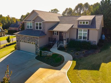 405 Cane Bluff Cove