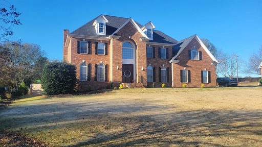 251 W Killarney Lake
