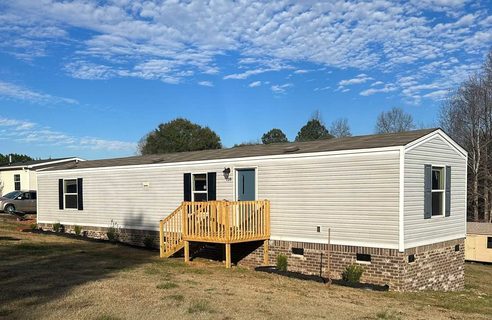 739 E Fleming Farm Drive sold home in Apple Orchard Est, Inman, SC
