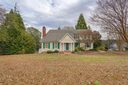 121 Woodcreek Dr sold home in Spartanburg, SC