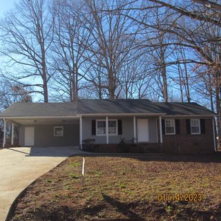 37 Annandale Dr