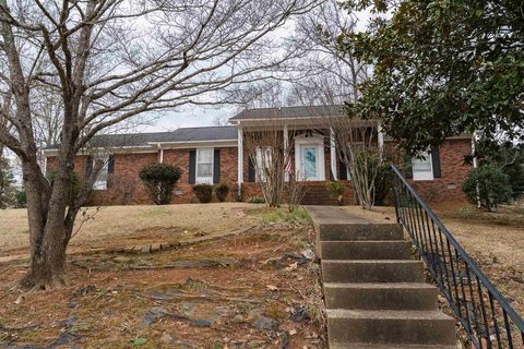 136 Maulden Street