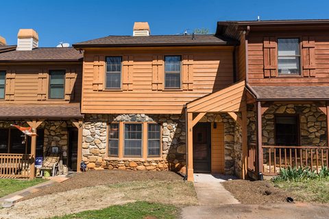 8 Cobble Drive sold home in Cobblestone, Inman, SC