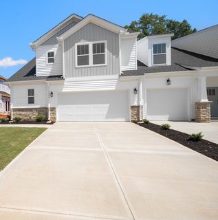 1524 Shallons Court
