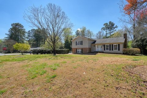 818 Thackston Drive