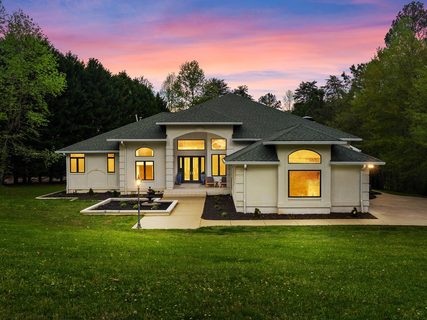 201 English Oak Court