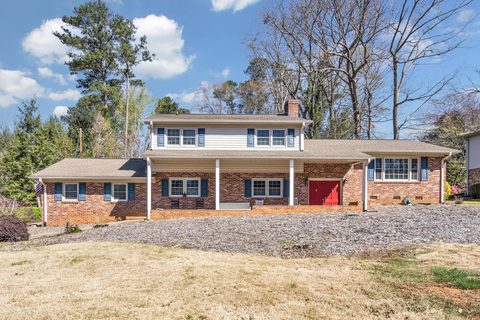 127 Dolphin Drive