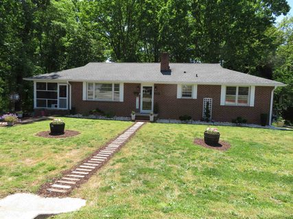 720 Asheville Highway sold home in Cleveland Heights, Spartanburg, SC