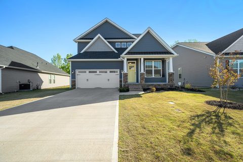 281 Foxbank Circle