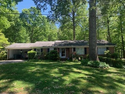 415 Springwood Dr
