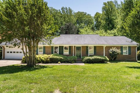 828 Thackston Drive
