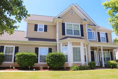 829 Ashmont Ln